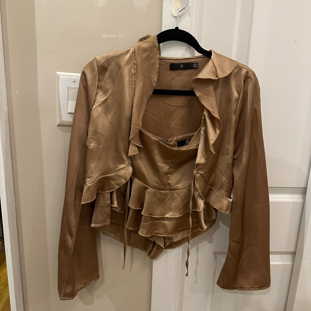 Golden Two-Piece Set - Picture 2 of 7